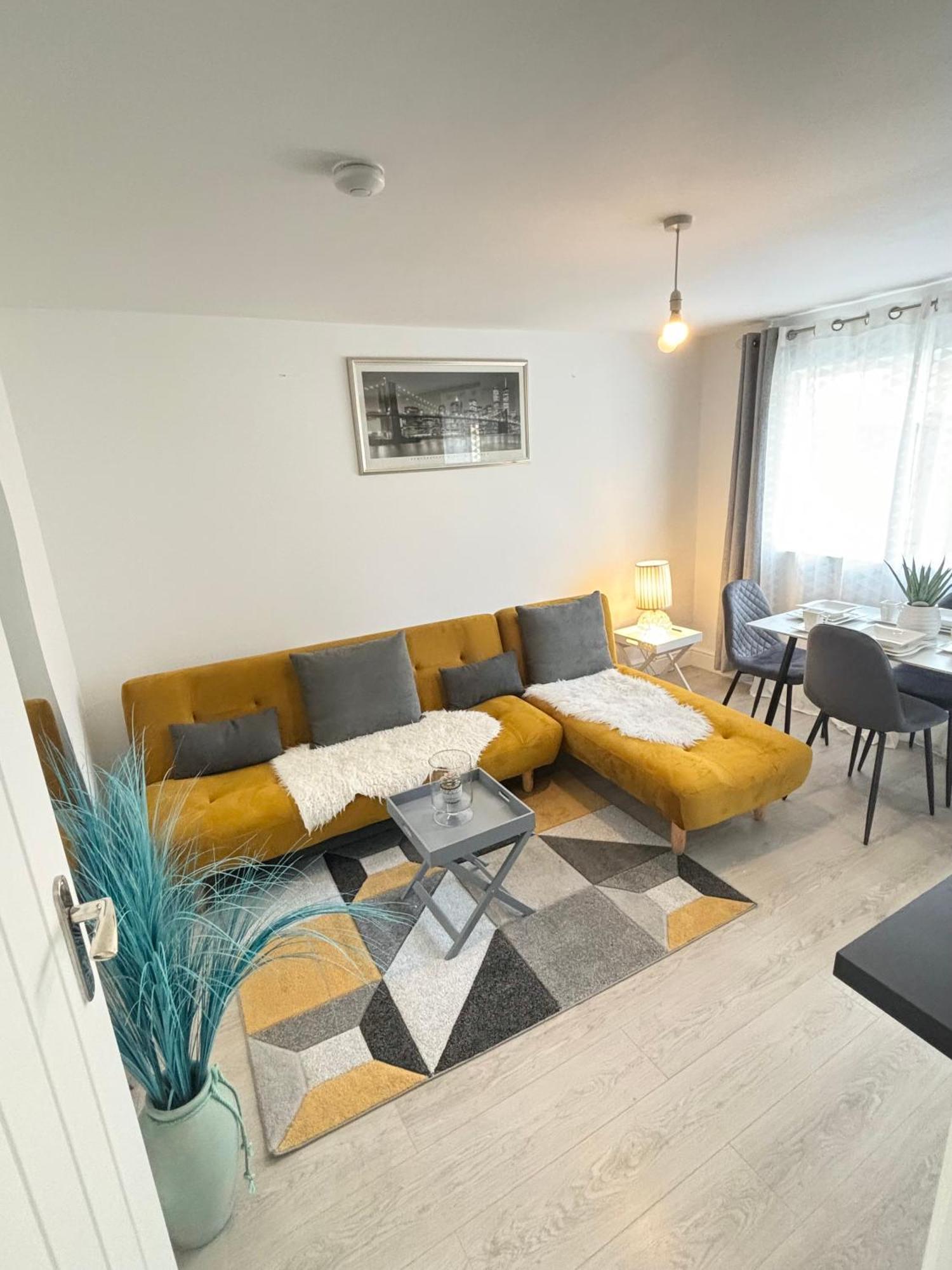 Appartamento Cosy Modern Flat With Garden Birmingham Esterno foto